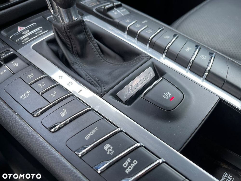 Porsche Macan S - 19