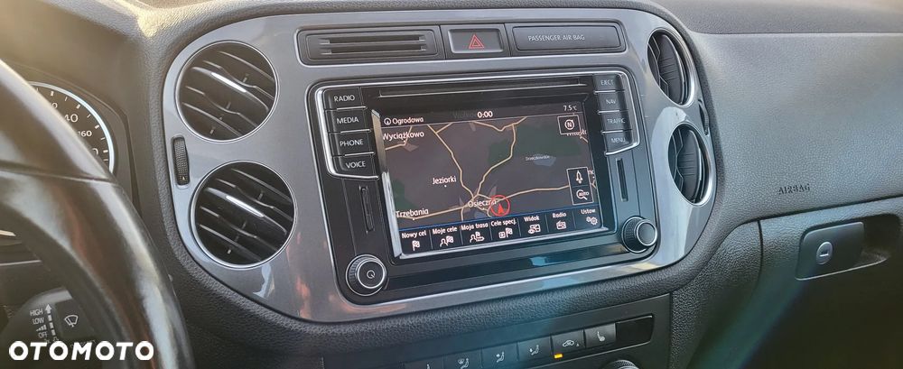 Volkswagen Tiguan - 12