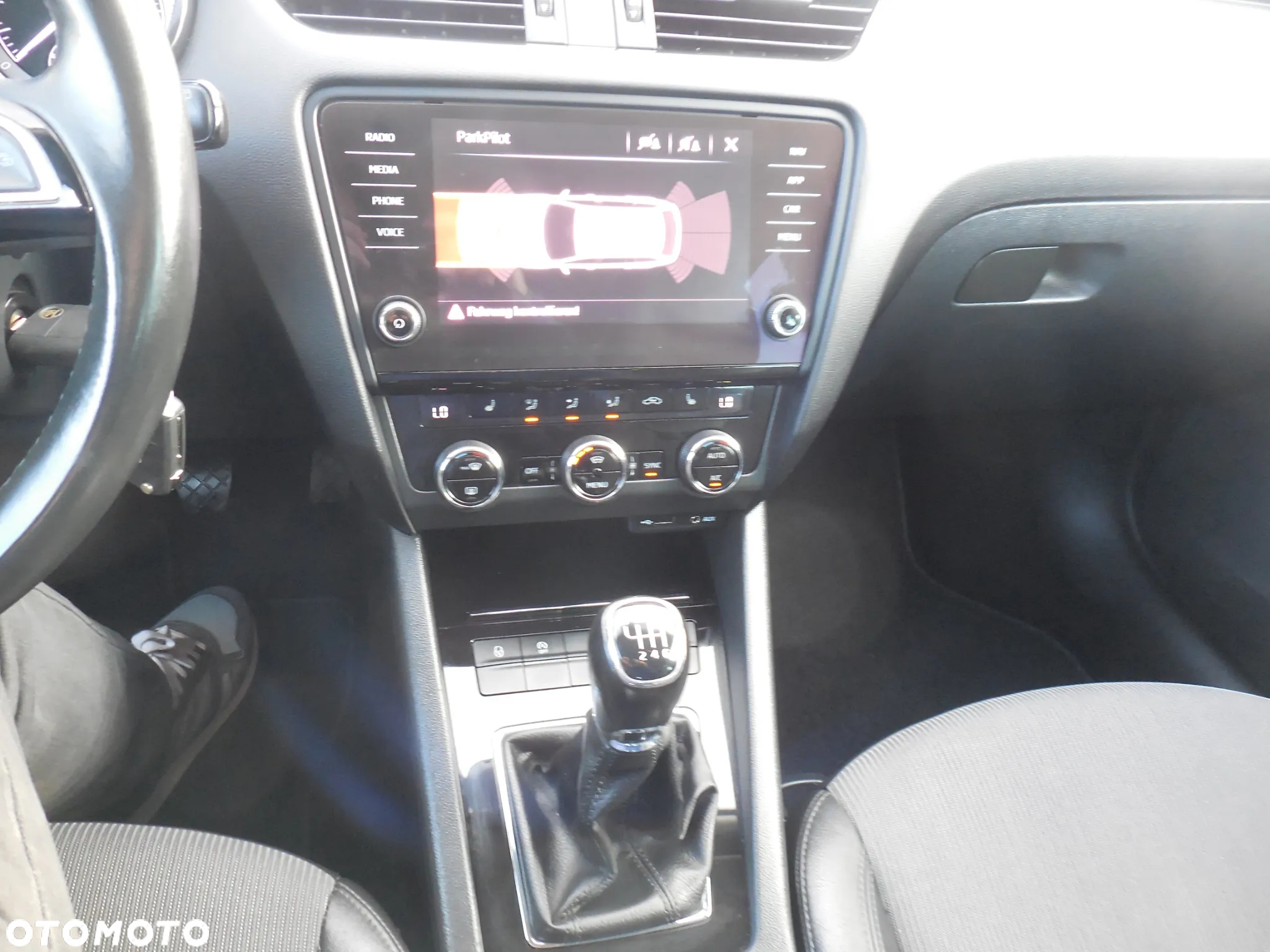 Skoda Octavia Combi 2.0 TDI Premium Edition - 19