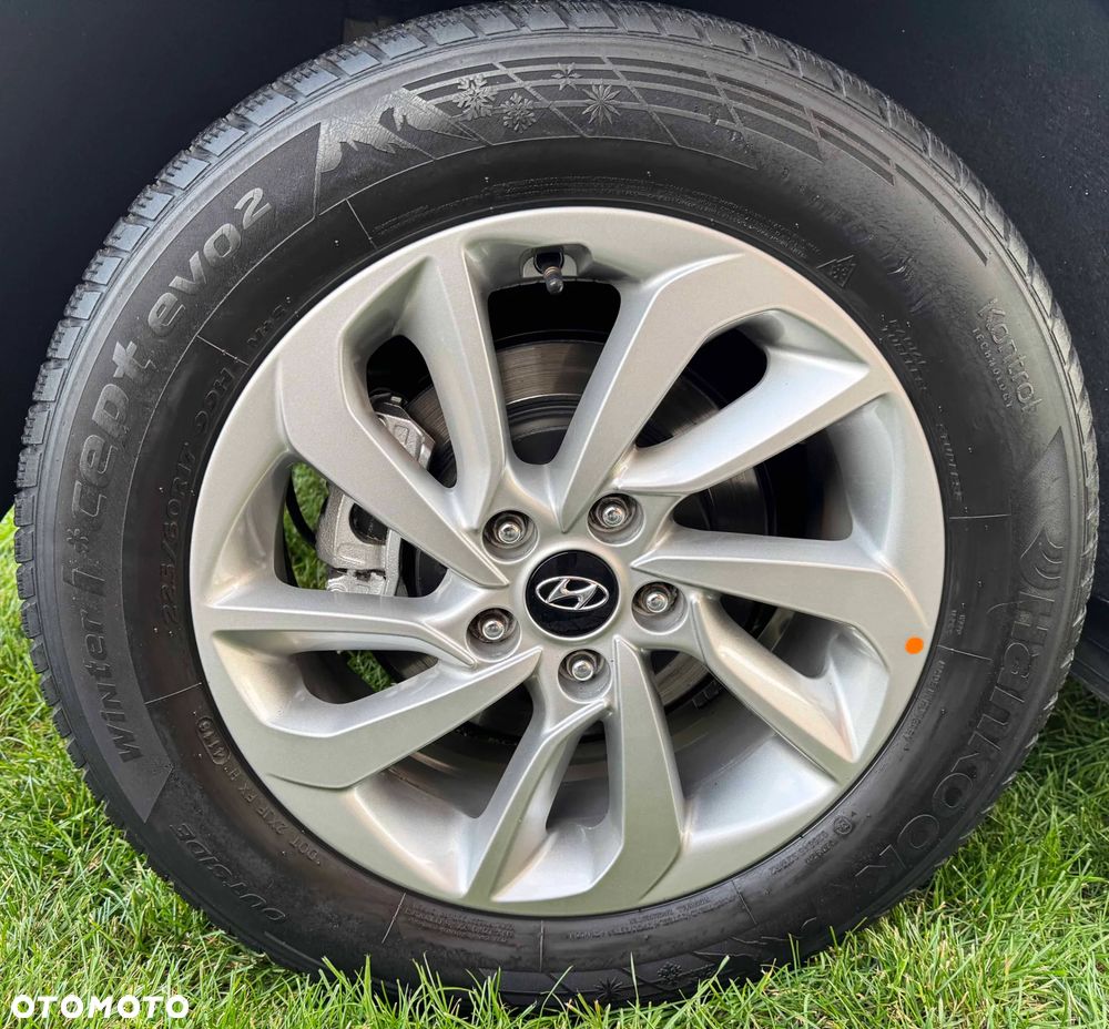 Hyundai Tucson 1.6 GDI BlueDrive Style 2WD - 37