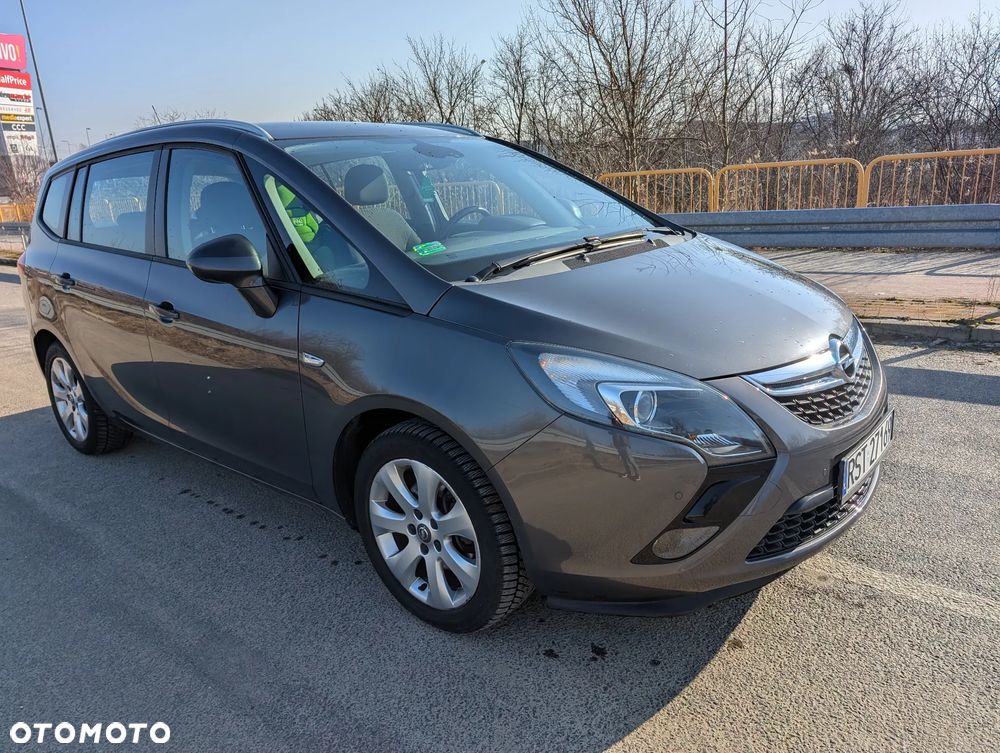 Opel Zafira - 9