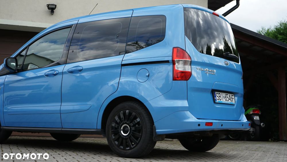 Ford Tourneo Courier - 23