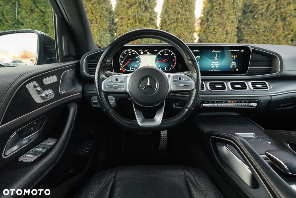 Mercedes-Benz GLS - 11