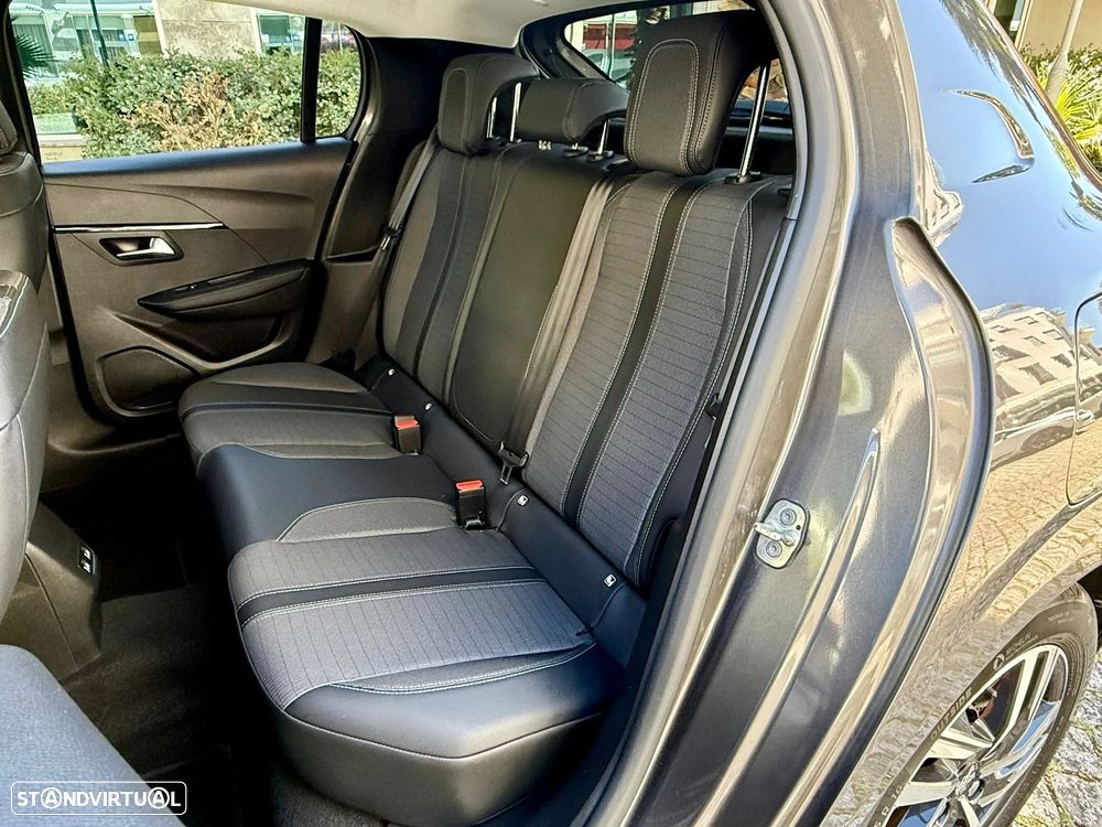 Peugeot 208 PureTech 100 Allure Pack - 11