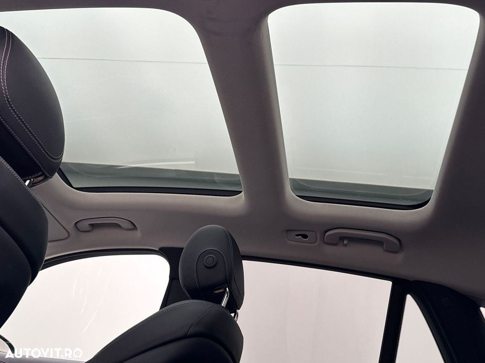 Mercedes-Benz GLC 300 e 4MATIC - 11