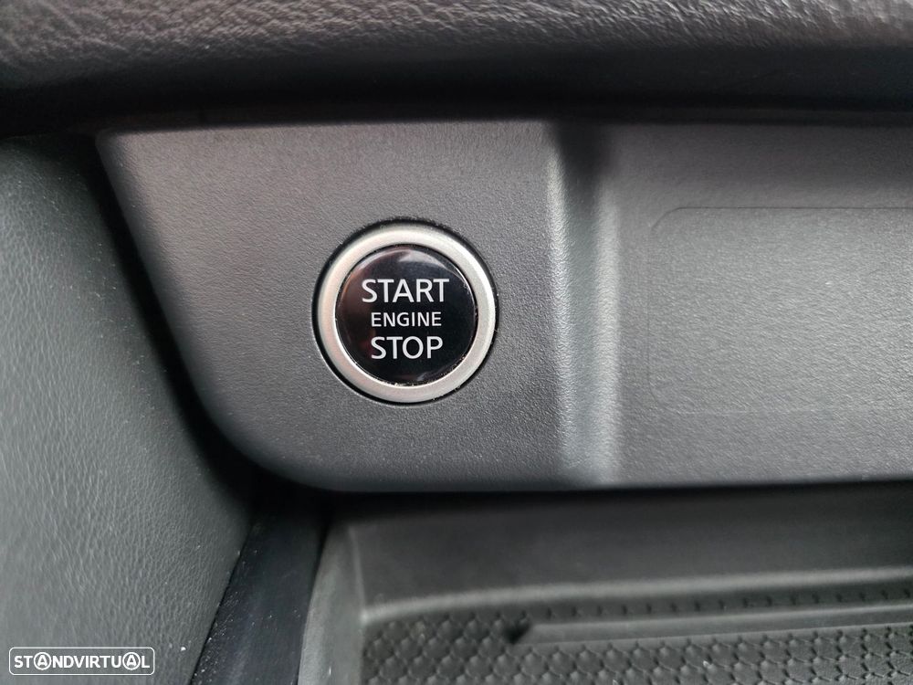 Nissan Qashqai 1.3 DIG-T N-Connecta - 16