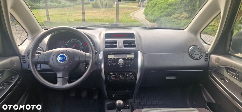 Fiat Sedici 1.6 16V 4x4 Luxury - 17