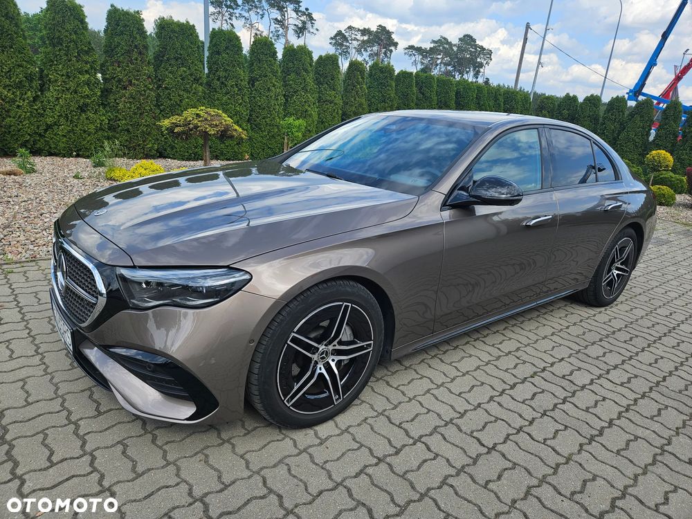 Mercedes-Benz Klasa E 220 d mHEV 4-Matic AMG 9G-Tronic - 1