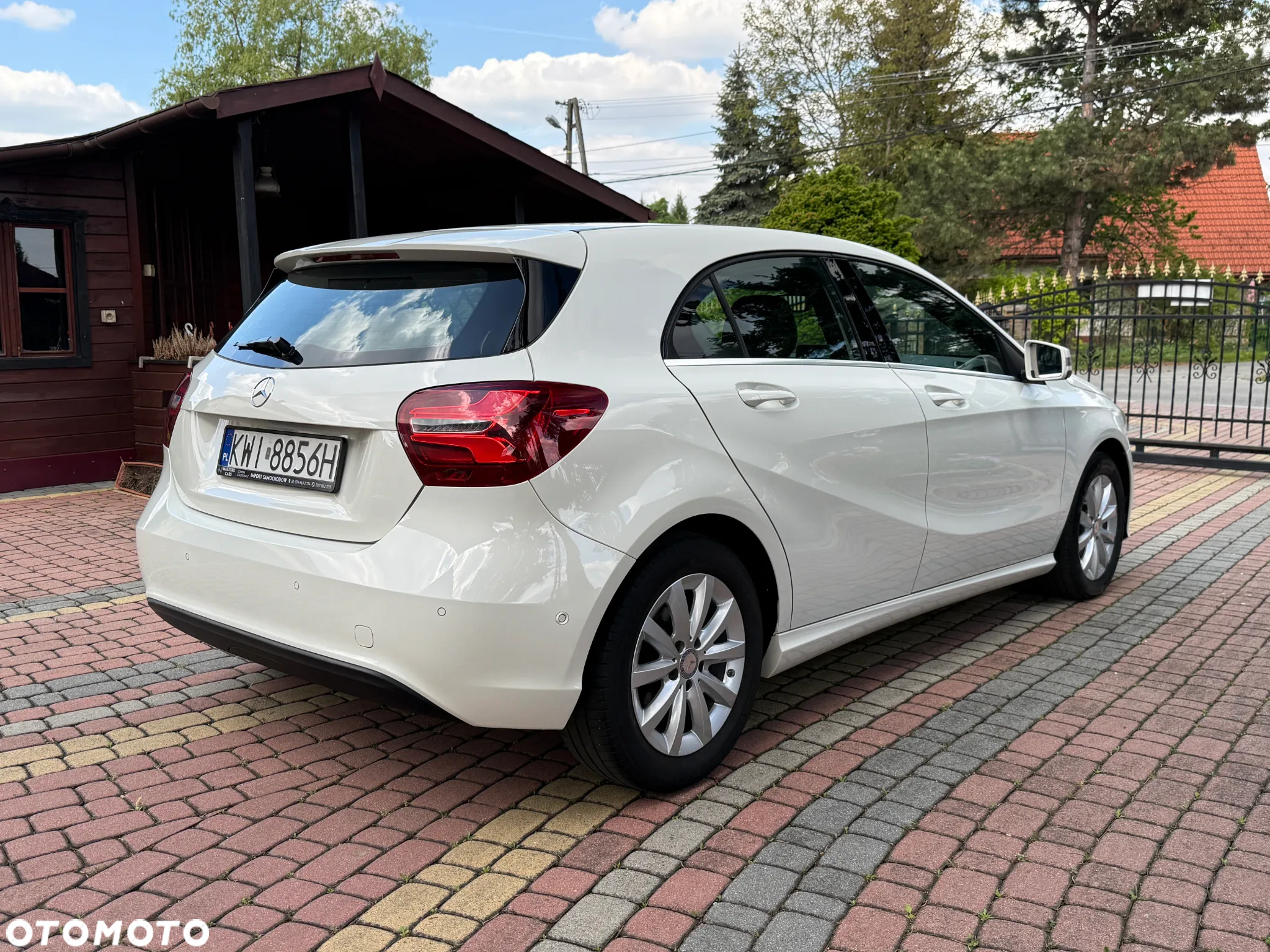 Mercedes-Benz Klasa A 180 d BlueEffICIENCY Edition - 9