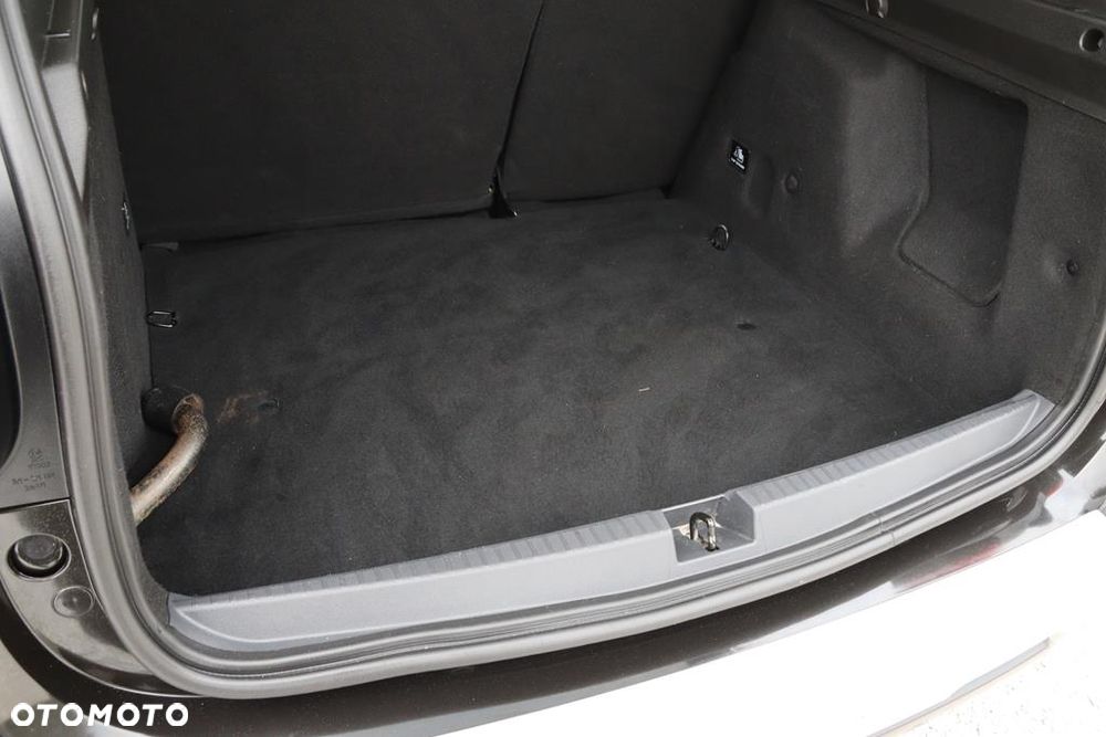 Dacia Duster 1.6 SCe Prestige - 33