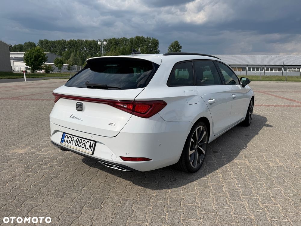 Seat Leon 1.5 eTSI FR DSG - 5