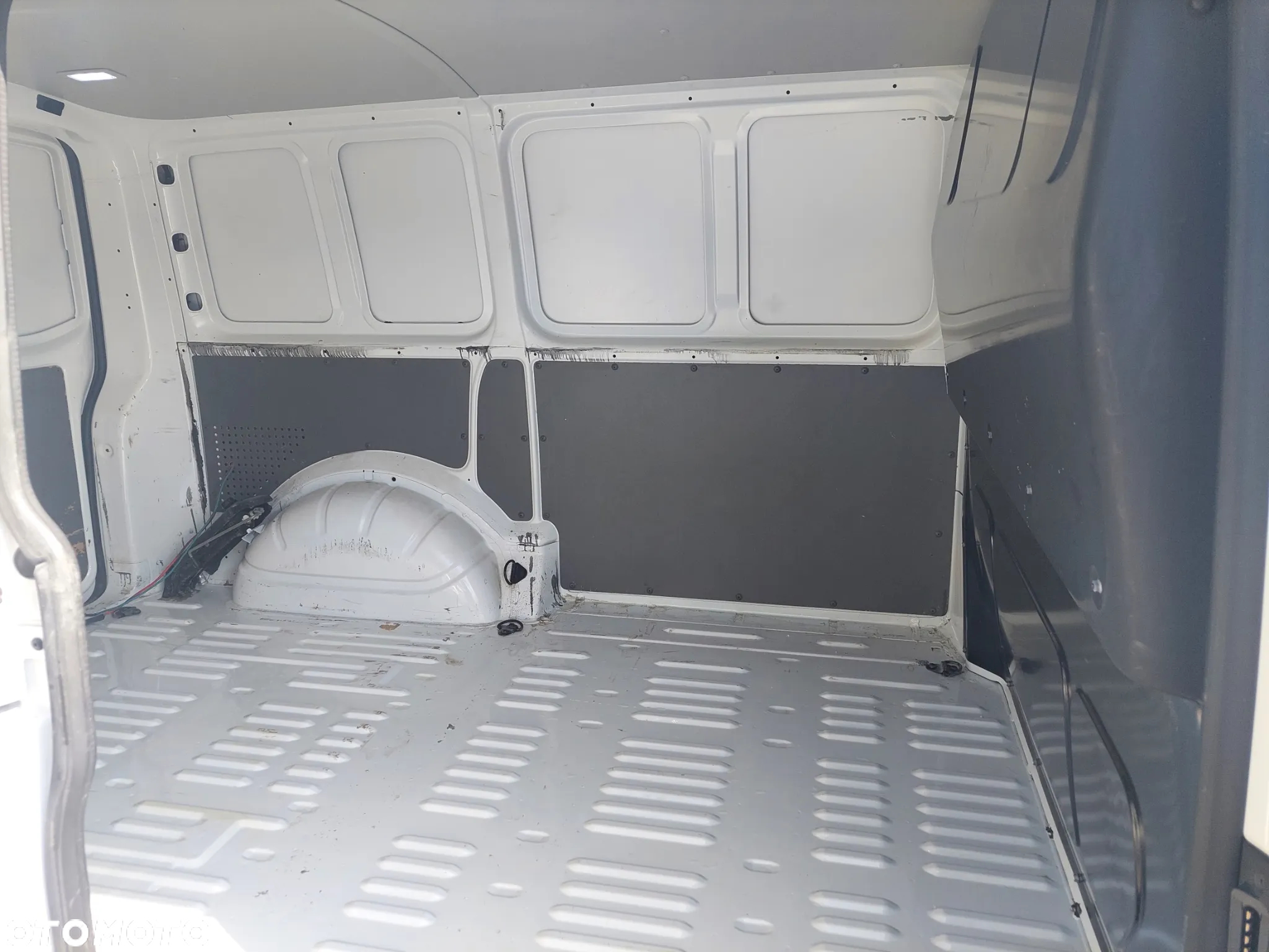 Volkswagen Transporter - 18