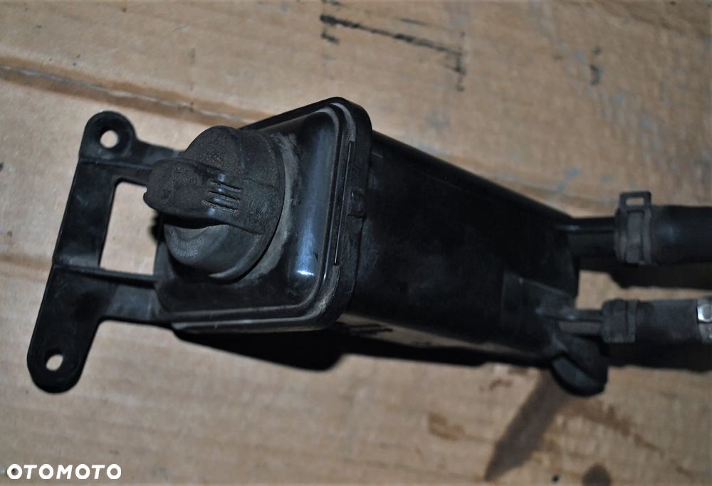 Zbiorniczek wspomagania Seat Exeo - 3