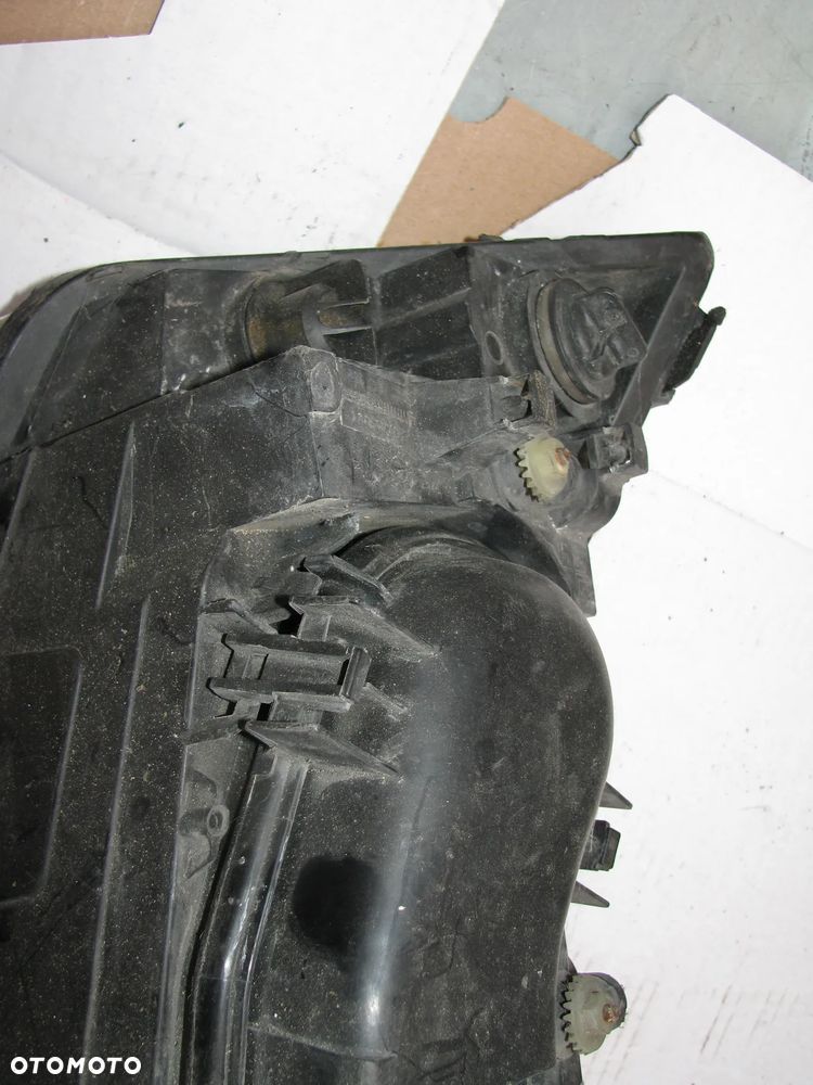 MONDEO MK3 LAMPA LEWY PRZÓD 0301174201 - 9