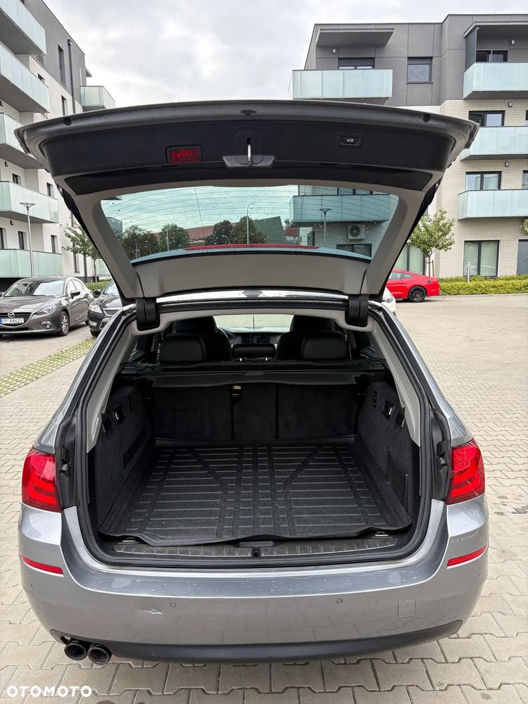 BMW Seria 5 530d xDrive - 9