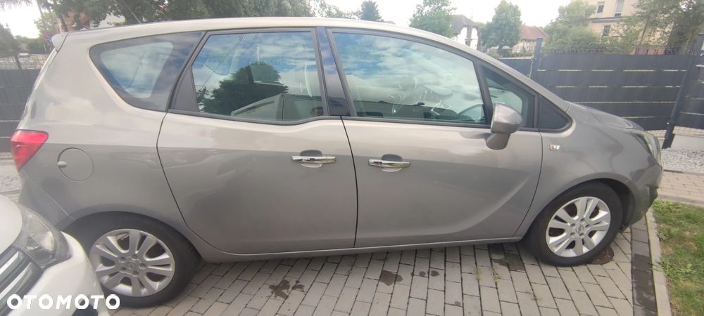 Opel Meriva - 27