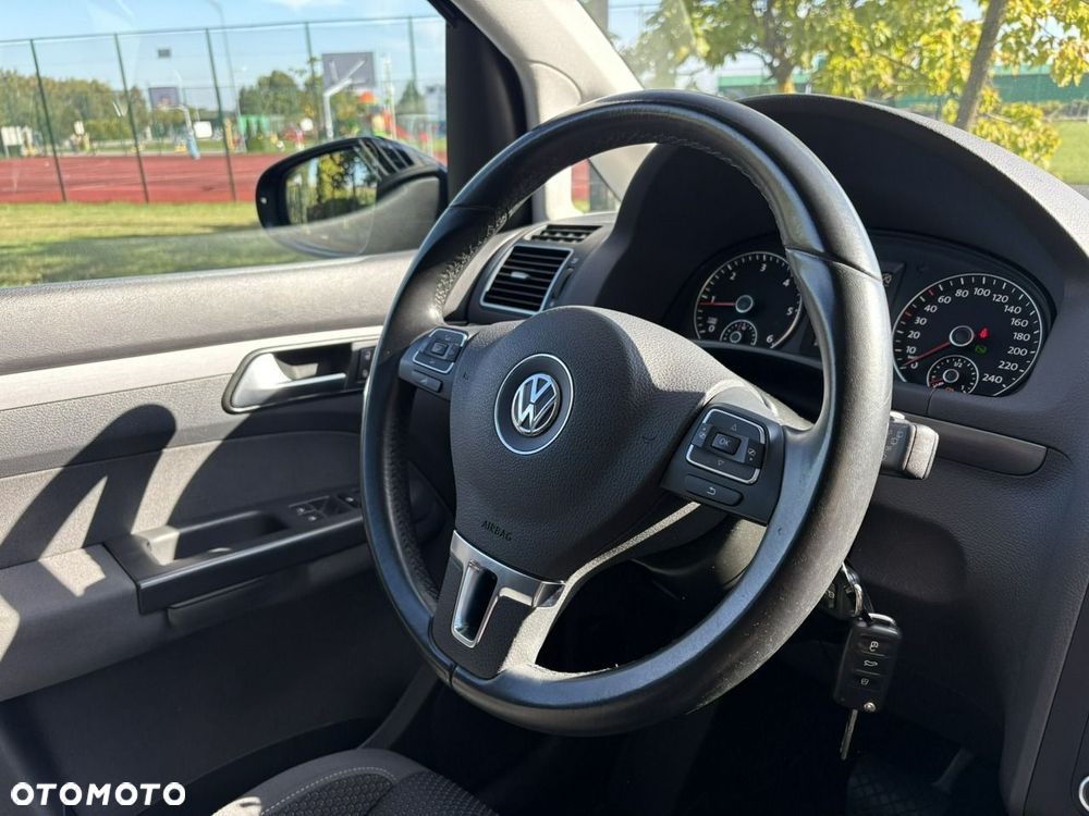 Volkswagen Touran 1.6 TDI DPF BlueMotion Technology DSG Cup - 15