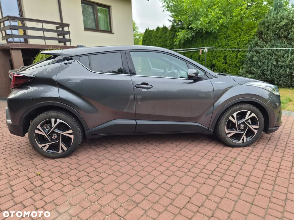Toyota C-HR - 11