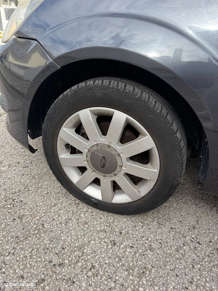 Ford Fiesta 1.25 Zetec - 5