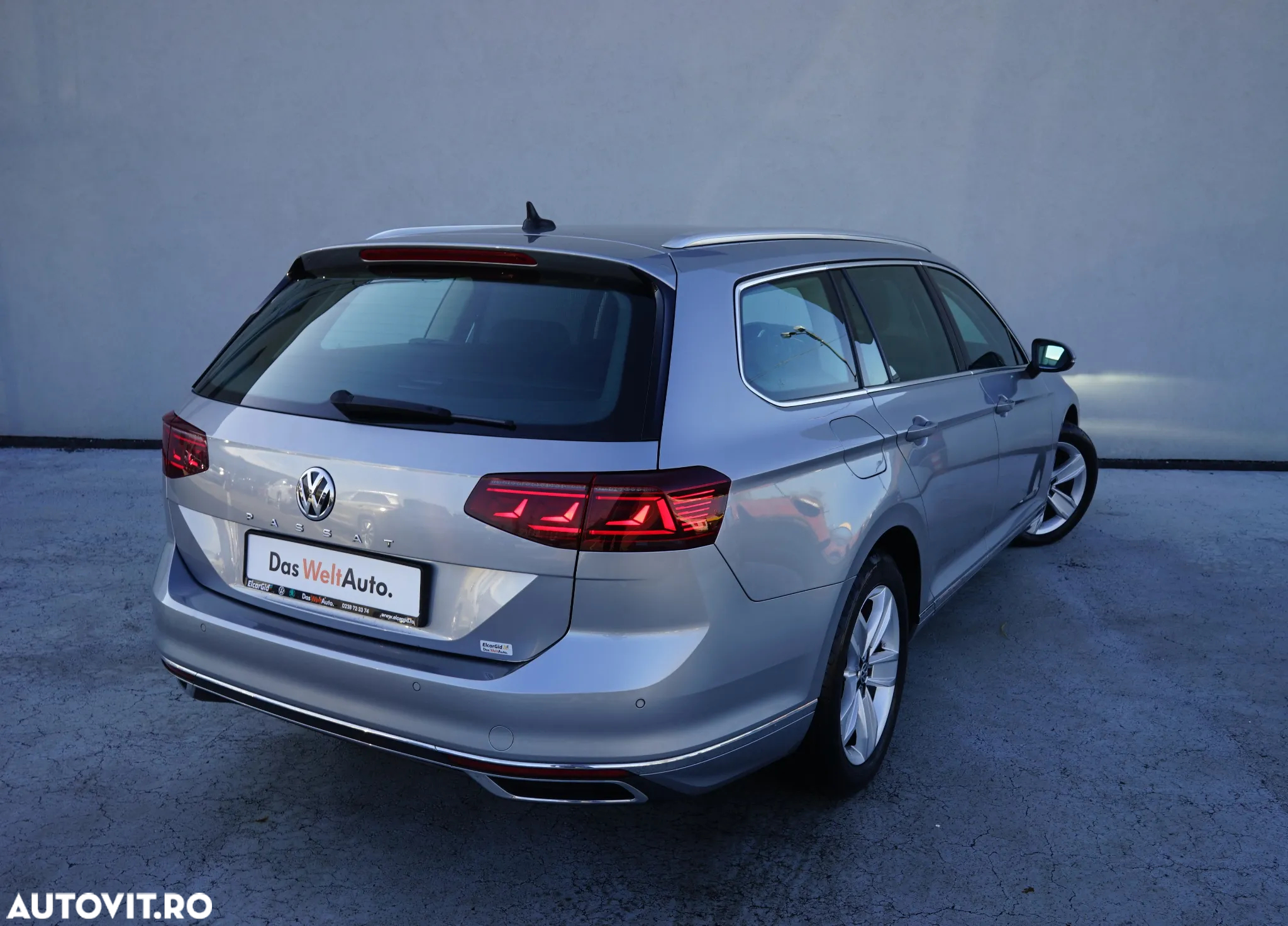 Volkswagen Passat Variant 2.0 TDI DSG Highline - 6