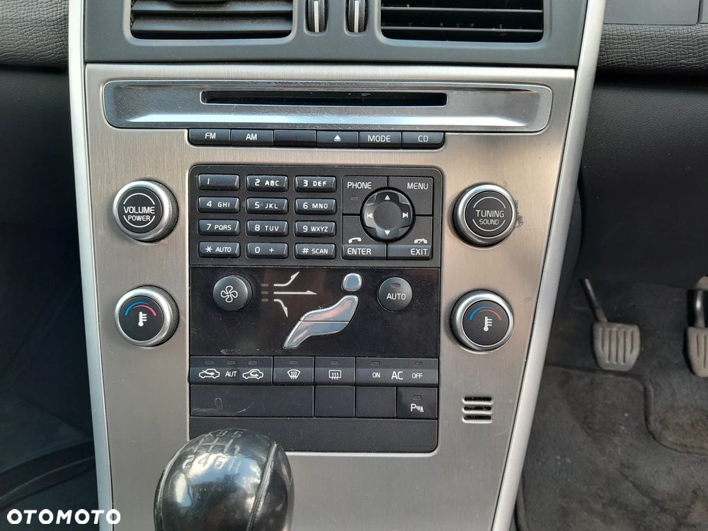 VOLVO XC60 PANEL NAWIEWU KLIMATYACJI RADIA - 1