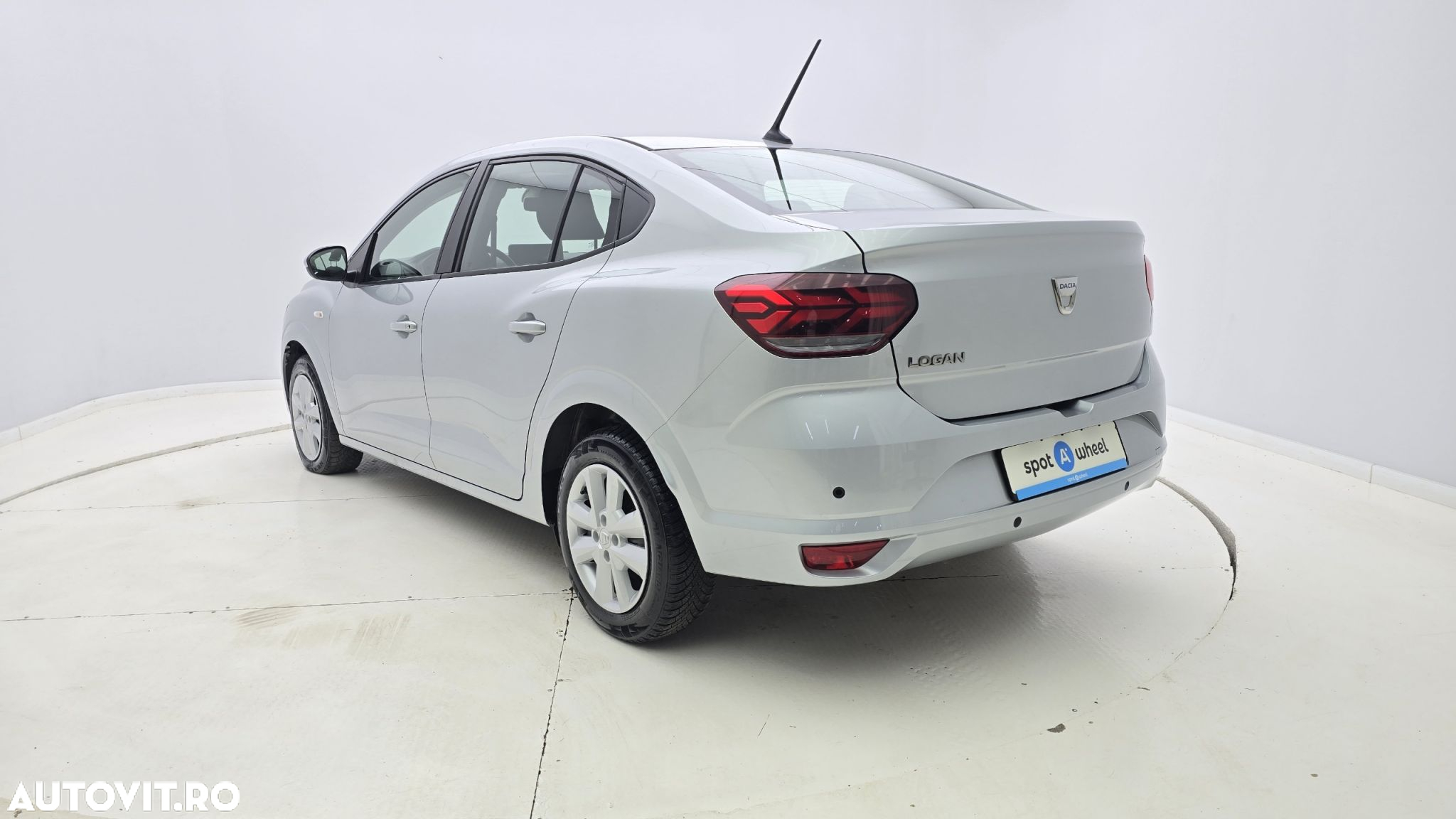 Dacia Logan TCe 90 MT5 Comfort - 8
