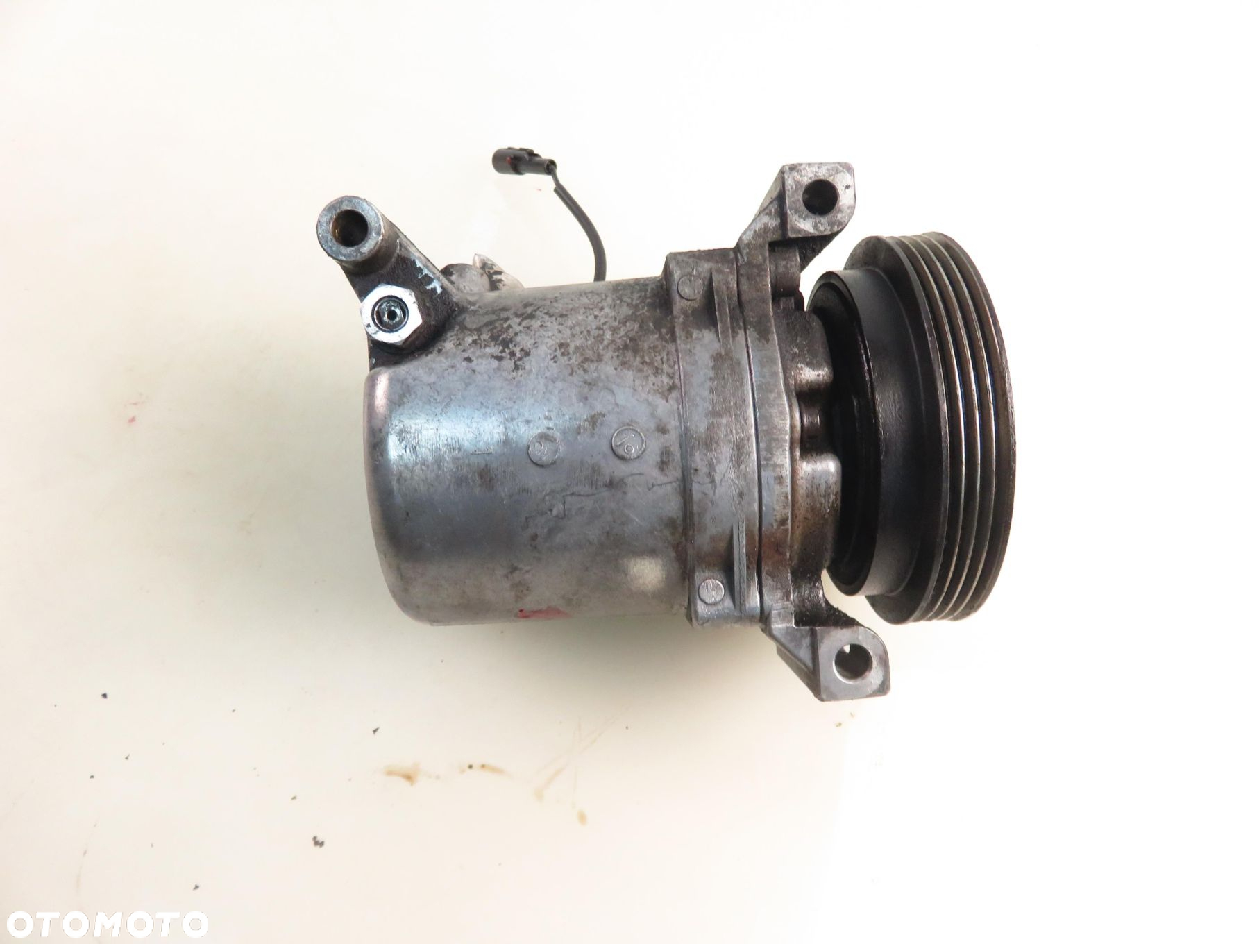 KOMPRESOR KLIMATYZACJI SUZUKI WAGON R+ (MM) 1.3 4WD - 3