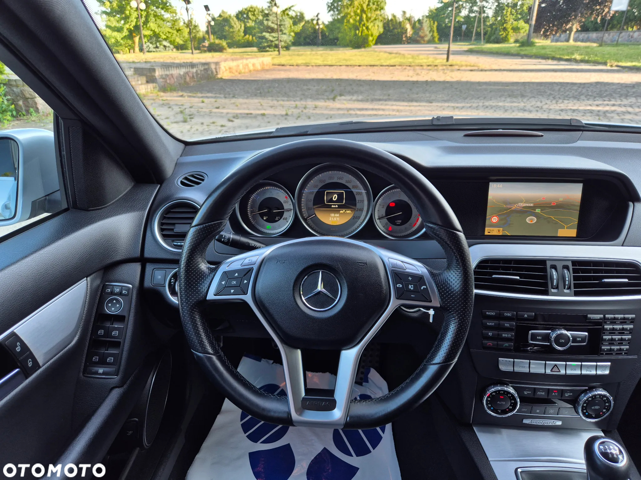 Mercedes-Benz Klasa C 200 T (BlueEFFICIENCY) Avantgarde - 26