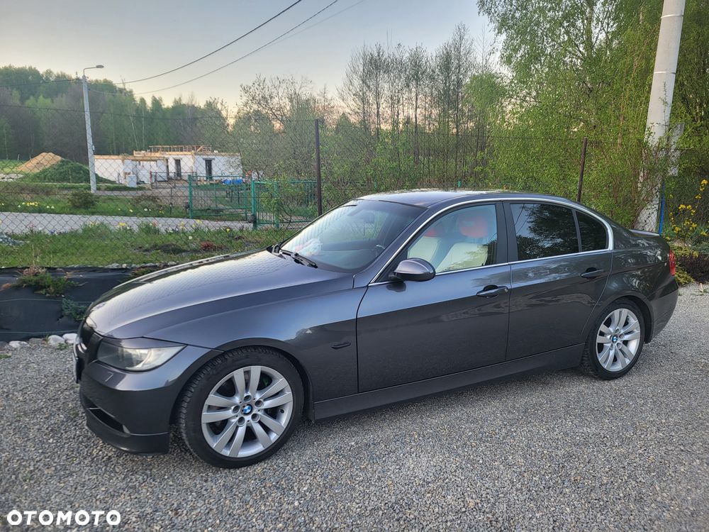 BMW Seria 3 330i - 5