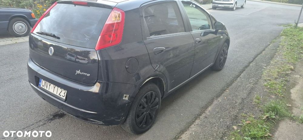 Fiat Punto 1.4 16V Dynamic - 3