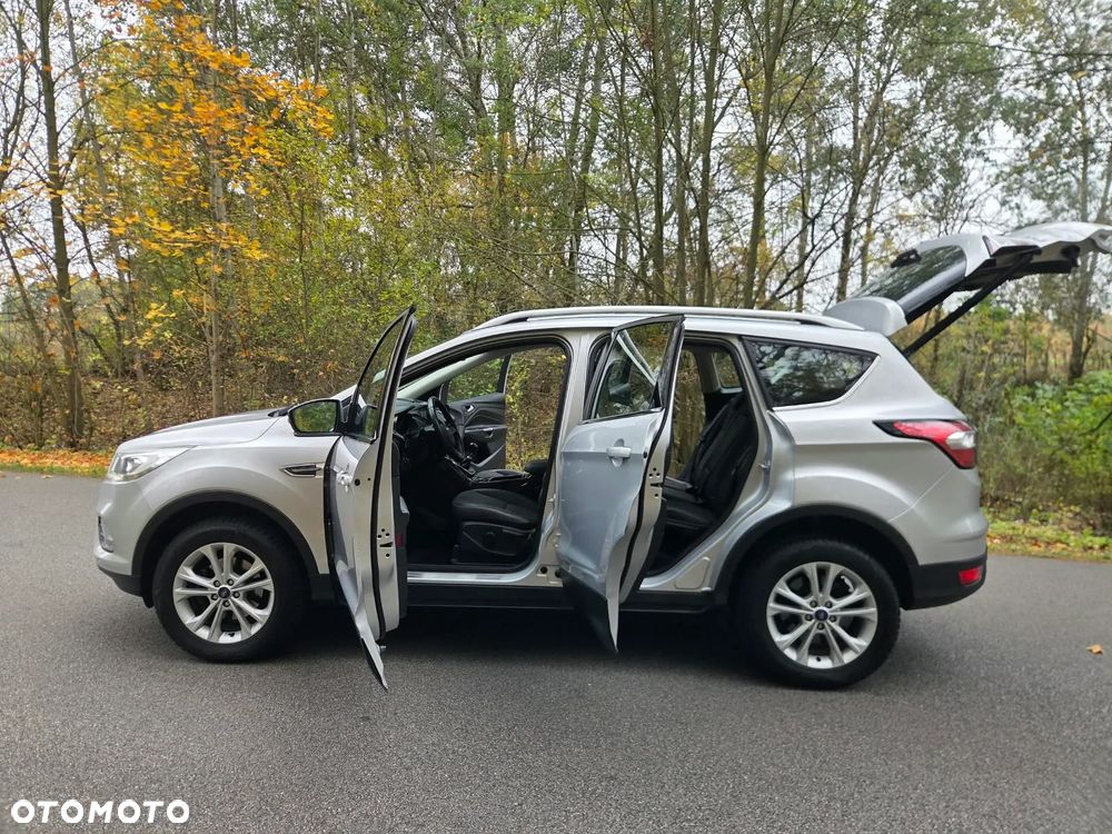 Ford Kuga 1.5 EcoBoost 2x4 Business Edition - 9