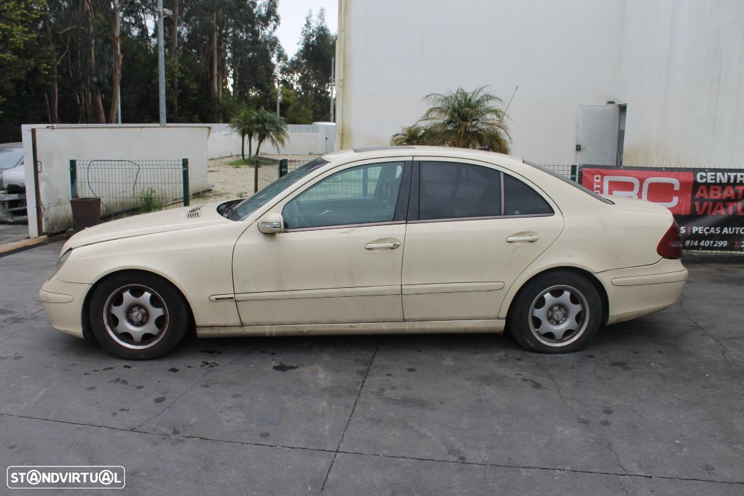 Mercedes Classe E W211 de 2004 - 6