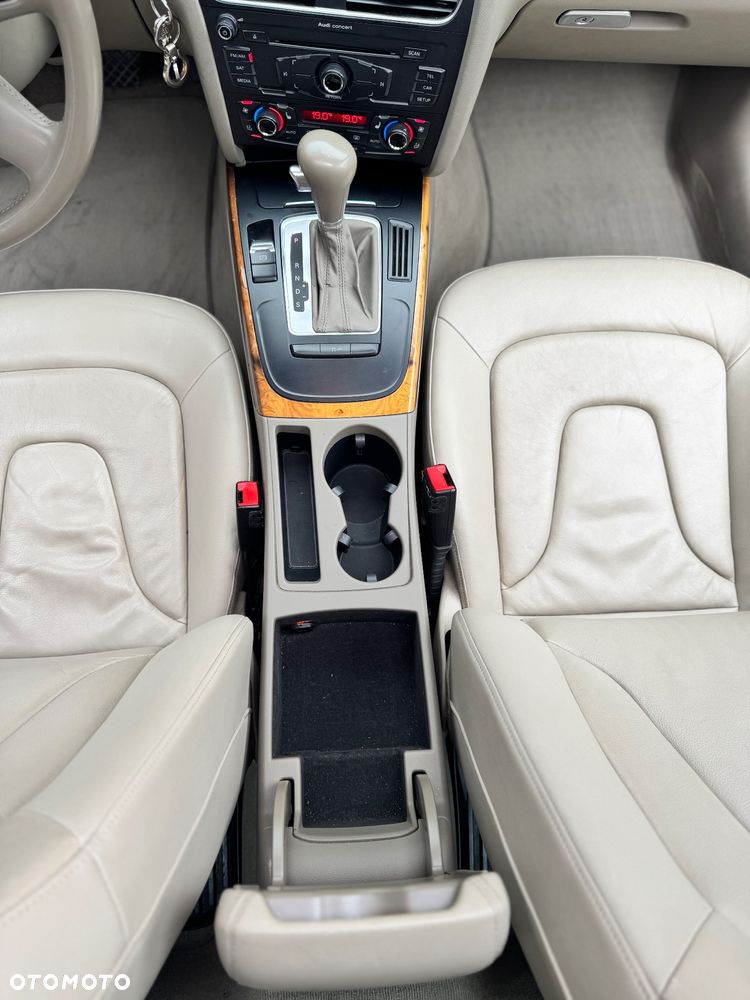 Audi A4 Limousine - 18