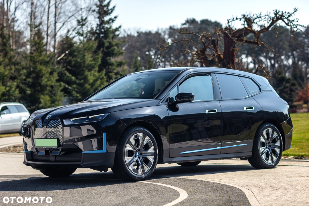 BMW iX xDrive40 76.6kWh - 8