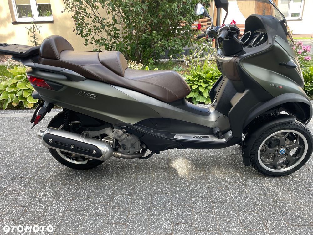 Piaggio MP-3 - 22