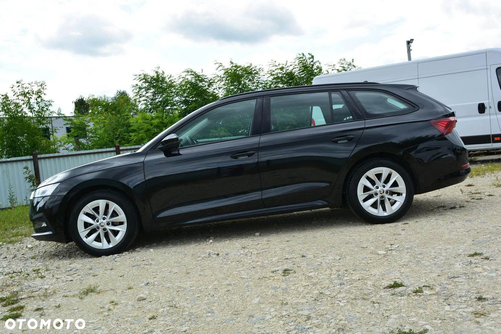 Skoda Octavia 1.5 TSI ACT Ambition - 8