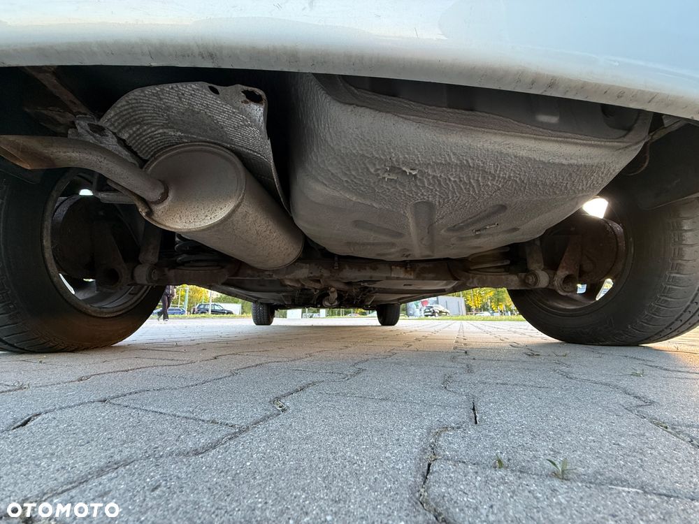 Renault Clio 1.4i RT - 25