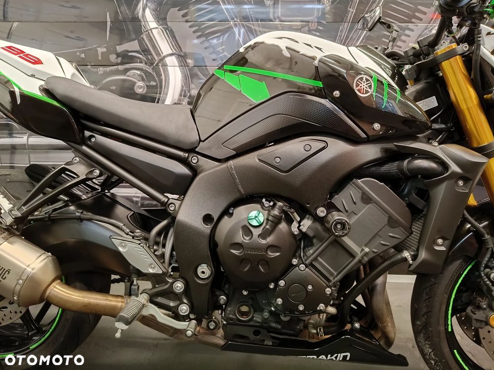 Yamaha FZ8 - 29