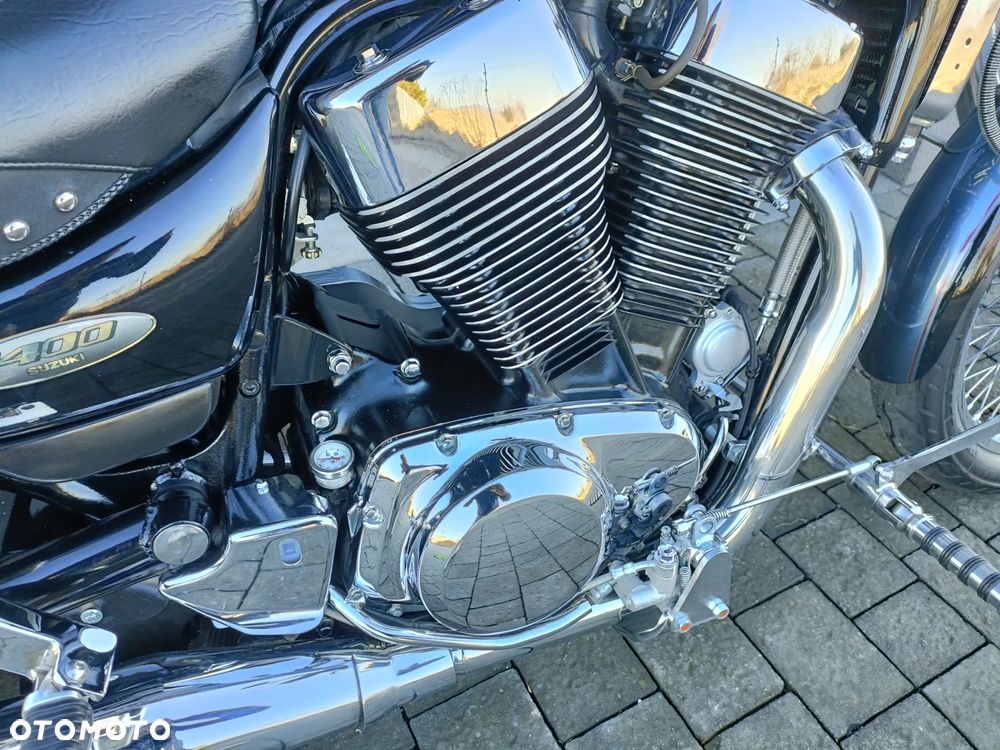 Suzuki Intruder - 19