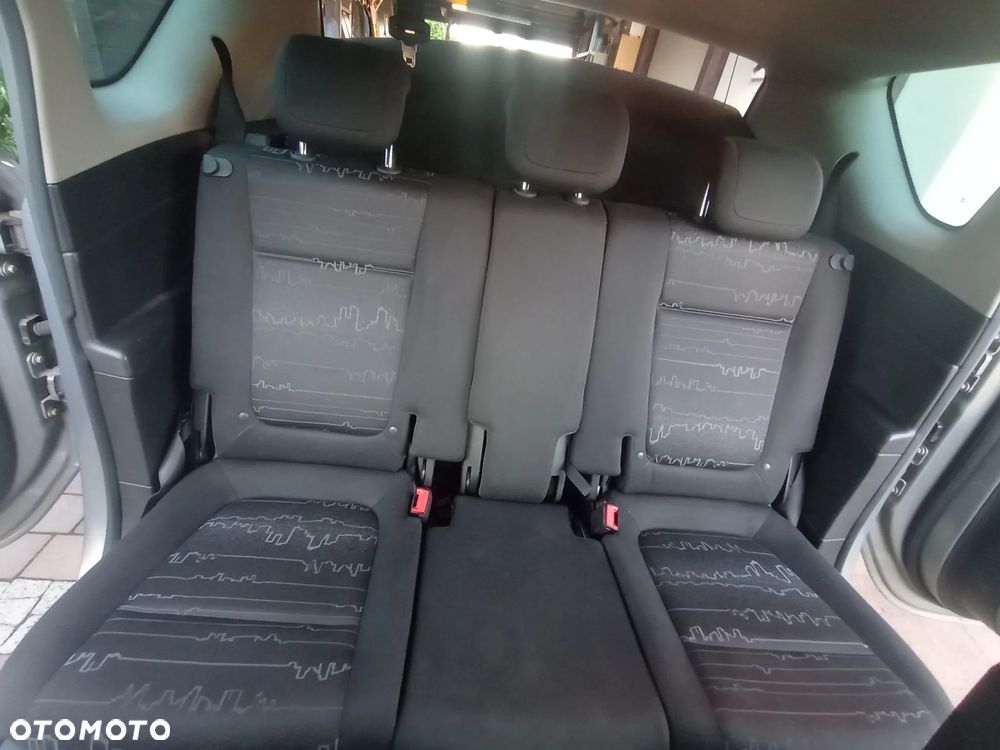 Opel Meriva - 10