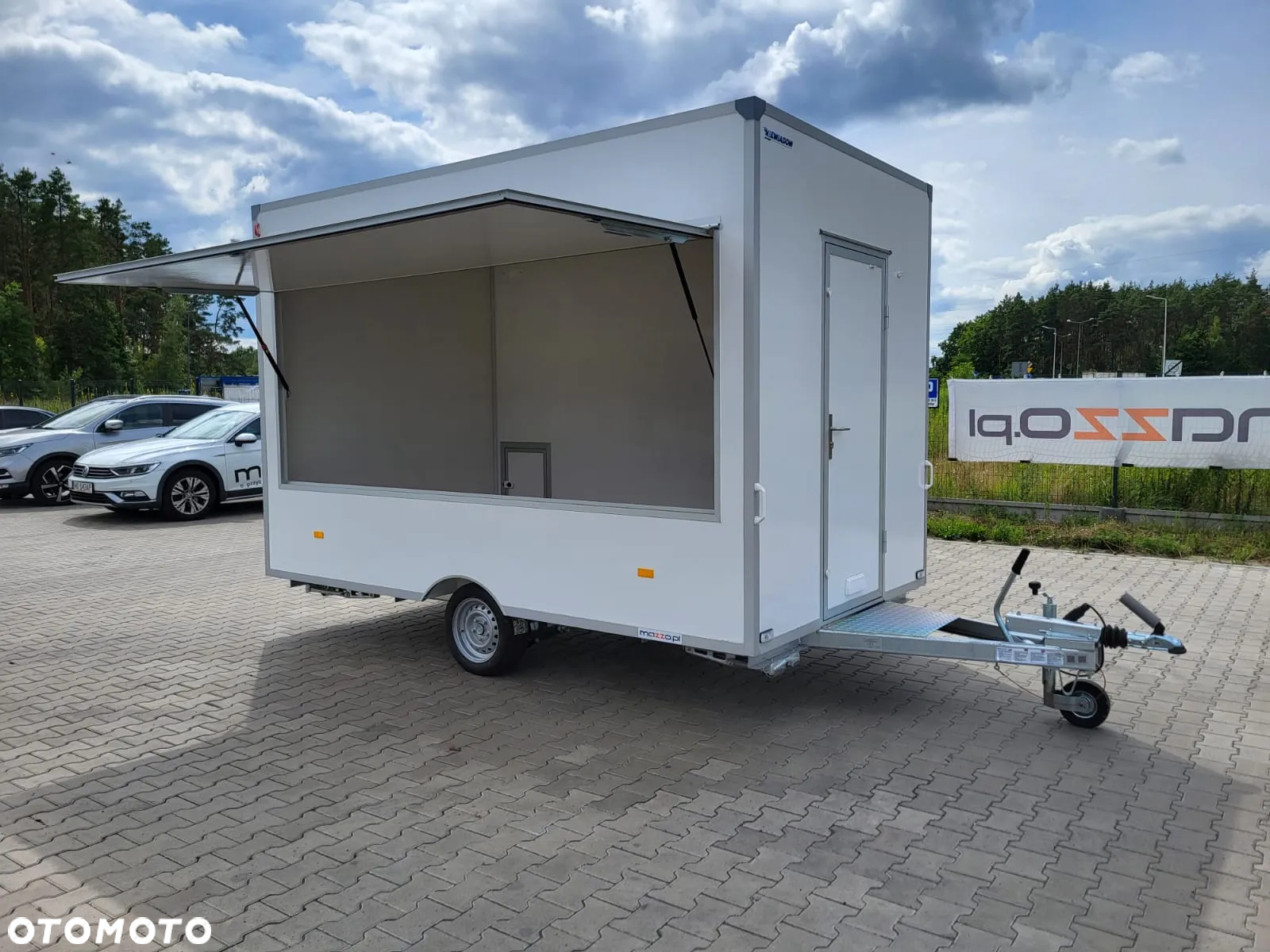 Niewiadów DOSTAWA 360x203x230! Przyczepa HANDLOWA Gastronomiczna dwuosiowa H13361H Ściany z LAMINATU! Jedno okno Koła 13C! - 17
