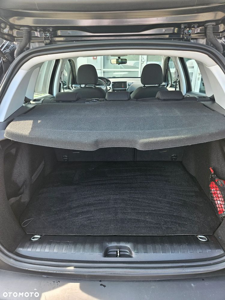 Peugeot 2008 1.2 Pure Tech GPF Active S&S - 12