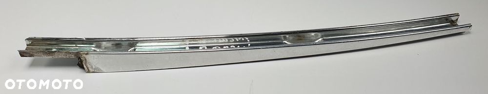 LISTWA OZDOBNA DRZWI LEWY PRZÓD MERCEDES W115 W114 - 2