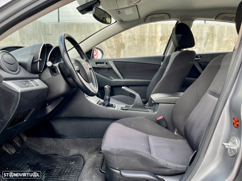 Mazda 3 Hatchback MZ-CD 2.2 Sport - 21