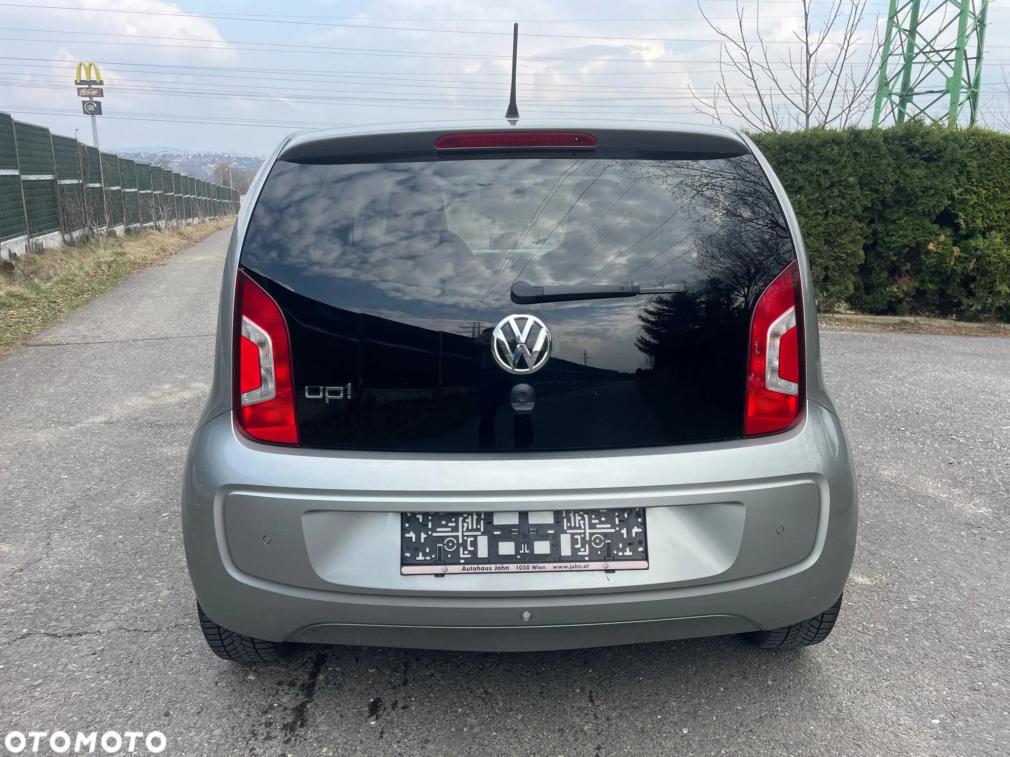 Volkswagen up! - 8