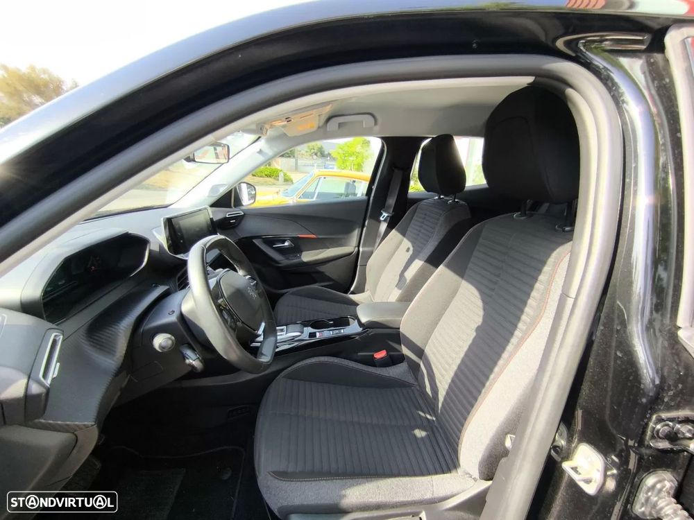 Peugeot e-2008 50 kWh Style - 6