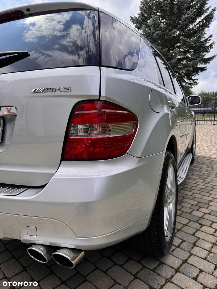 Mercedes-Benz ML 500 4-Matic - 9