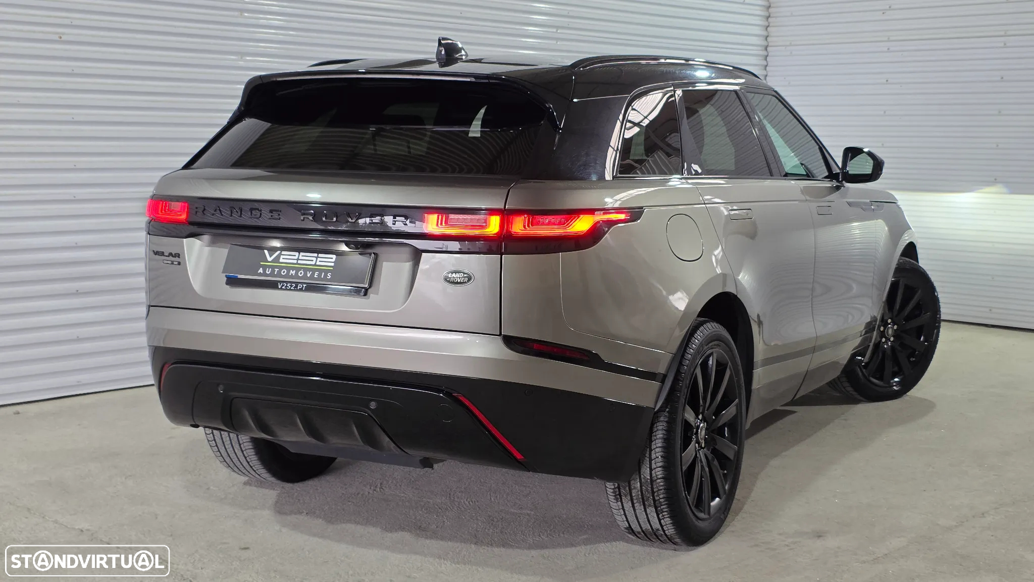 Land Rover Range Rover Velar 2.0 D R-Dynamic HSE - 12
