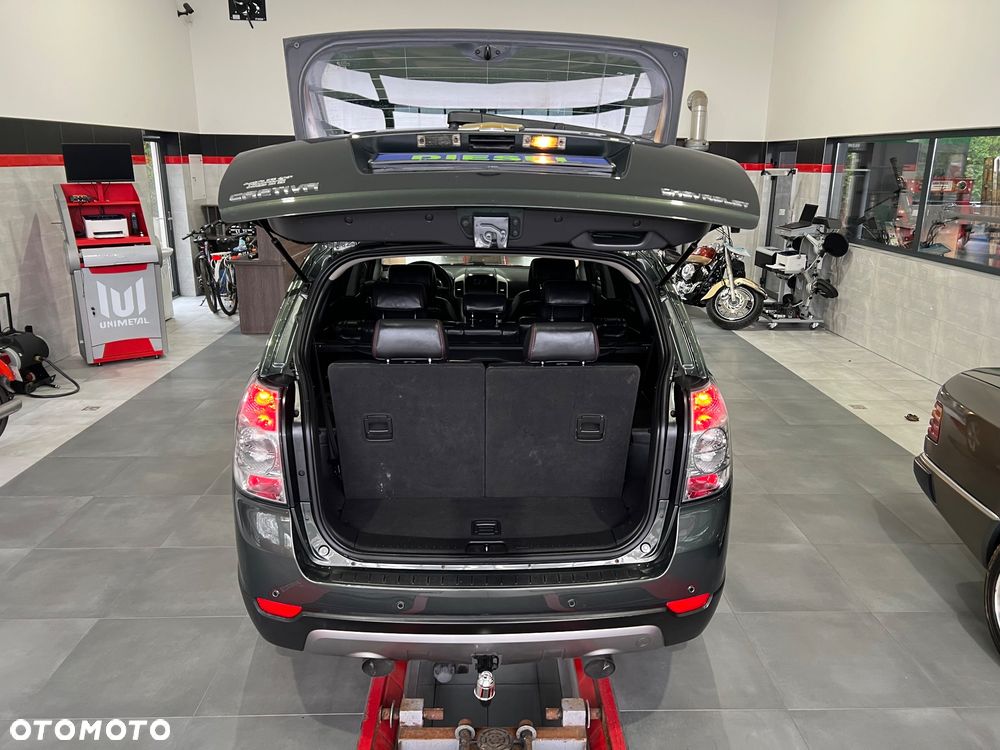 Chevrolet Captiva 2.0 2WD 7 Sitzer LS Family Edition - 25