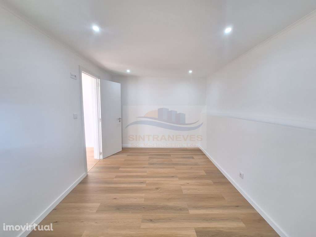 Apartamento com 3 quartos, com terraço, totalmente remodelado - Grande imagem: 4/29